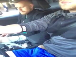 Bulge pieskarties uz traffic